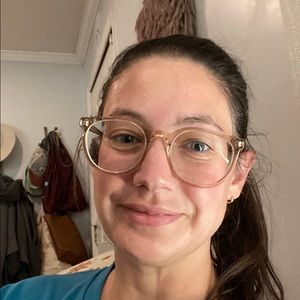 Meet your Posher, Rebecca